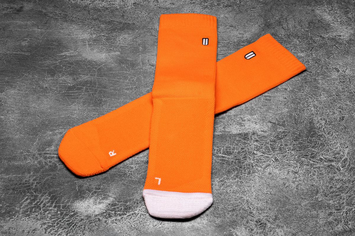 Nobull Crew Neon Men's Socks Orange White | Australia (NL4685)